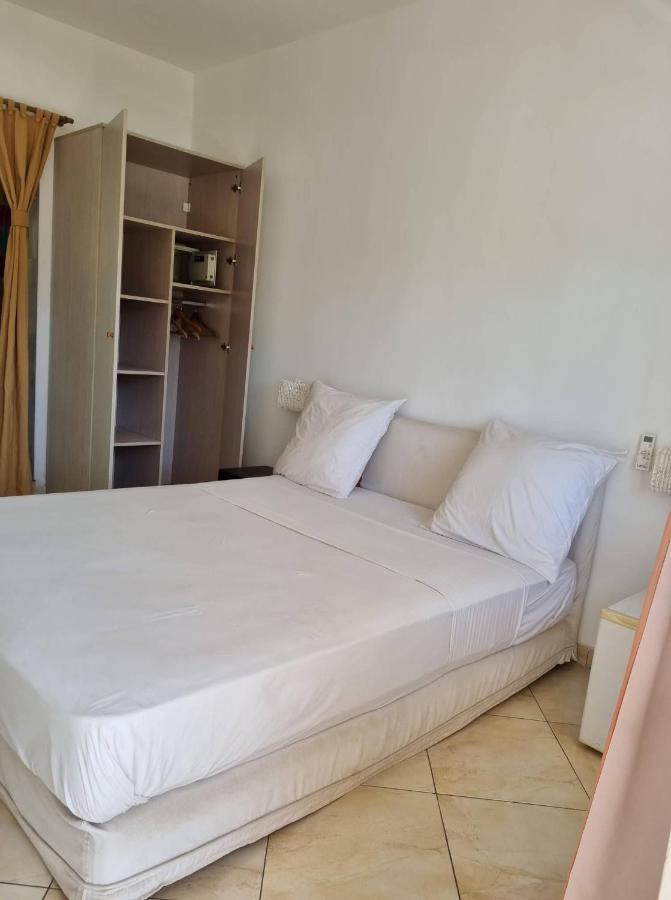 Kokoloko Hotell Ambatoloaka  Exteriör bild