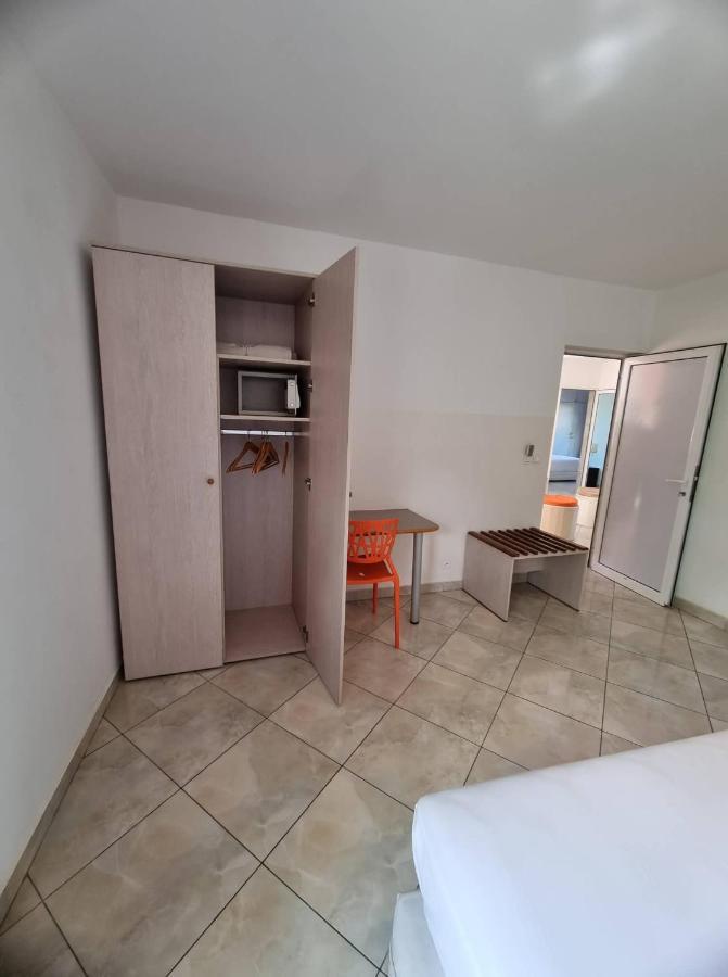 Kokoloko Hotell Ambatoloaka  Exteriör bild