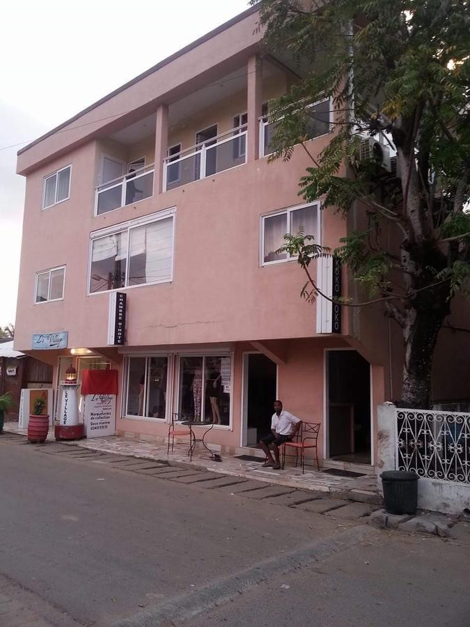 Kokoloko Hotell Ambatoloaka  Exteriör bild