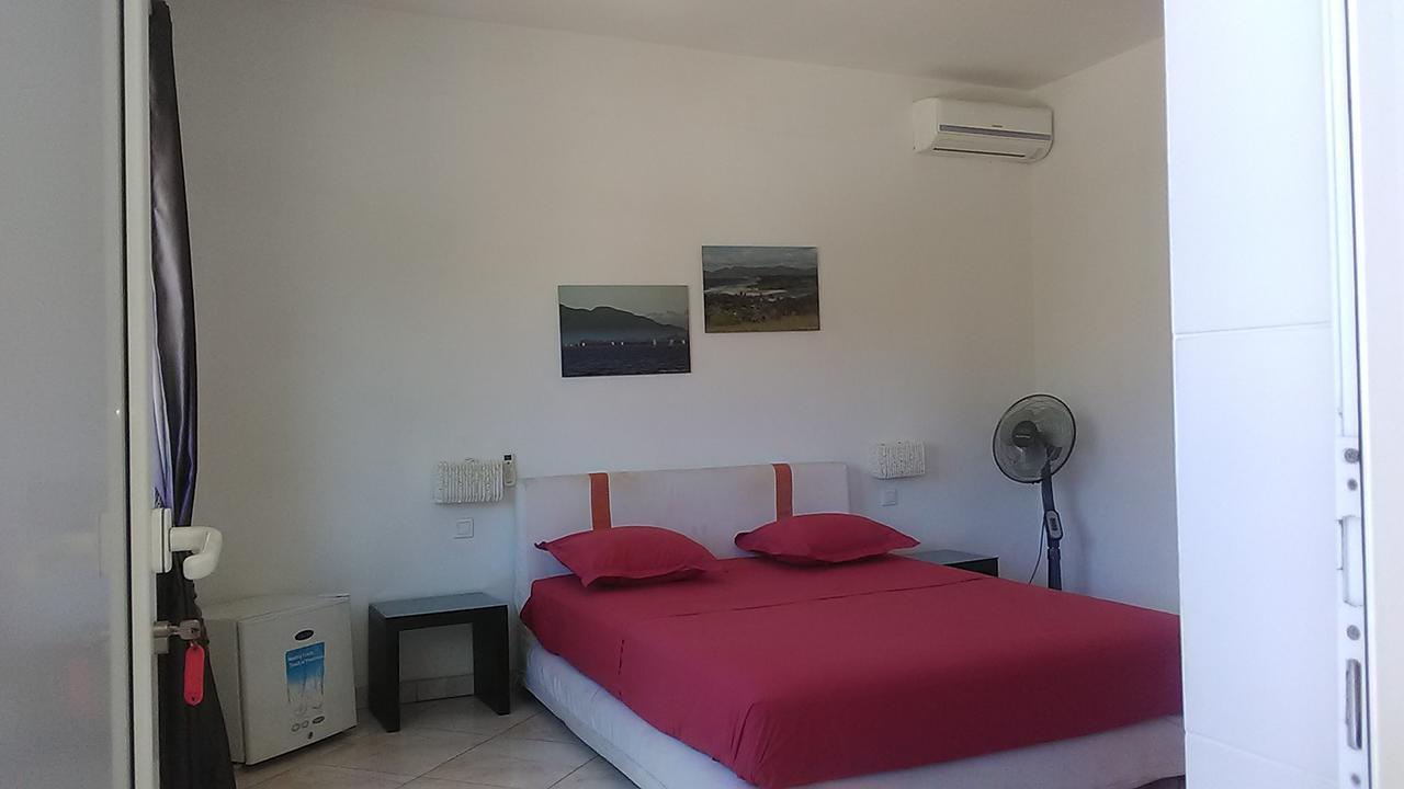 Kokoloko Hotell Ambatoloaka  Exteriör bild